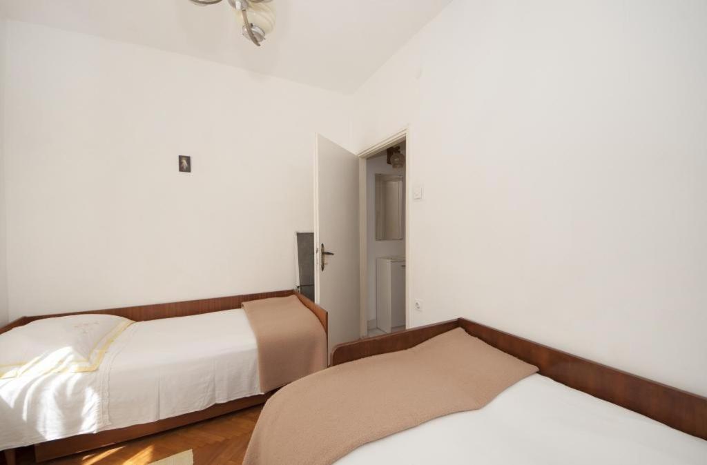 Apartments Gorana Splitska Zimmer foto