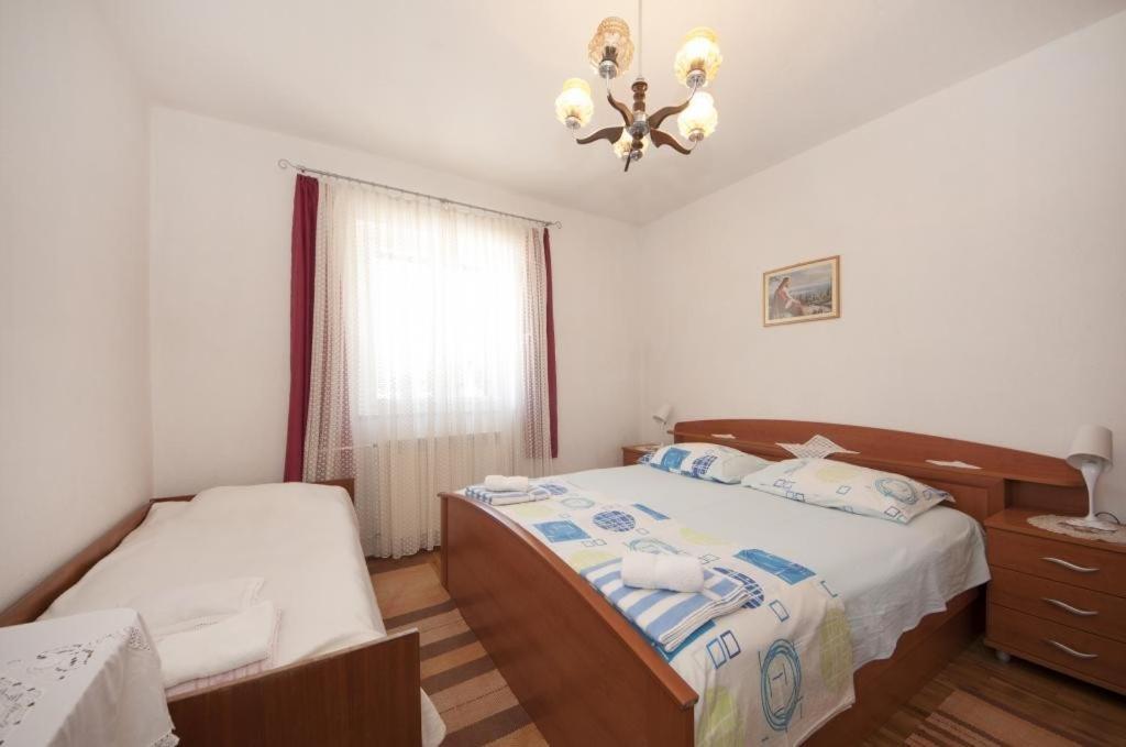 Apartments Gorana Splitska Zimmer foto